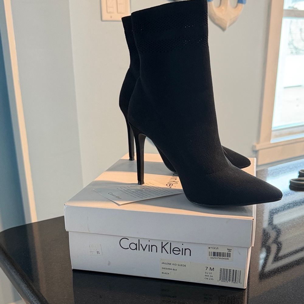 Calvin Klein Elegant Black Heeled Boots